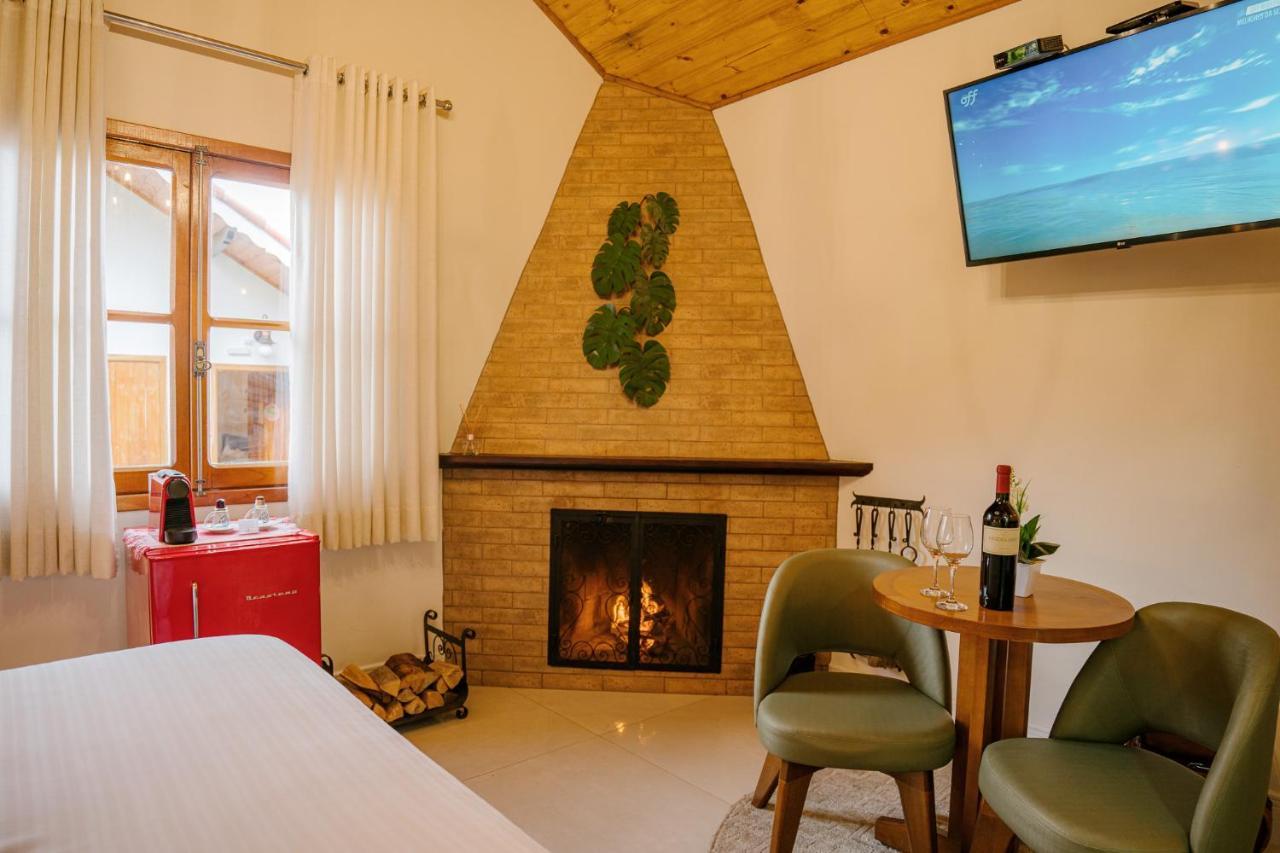 Valle Flores Monte Inn
